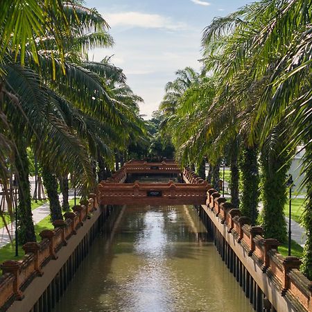 Kalanan Riverside Resort Nonthaburi Luaran gambar