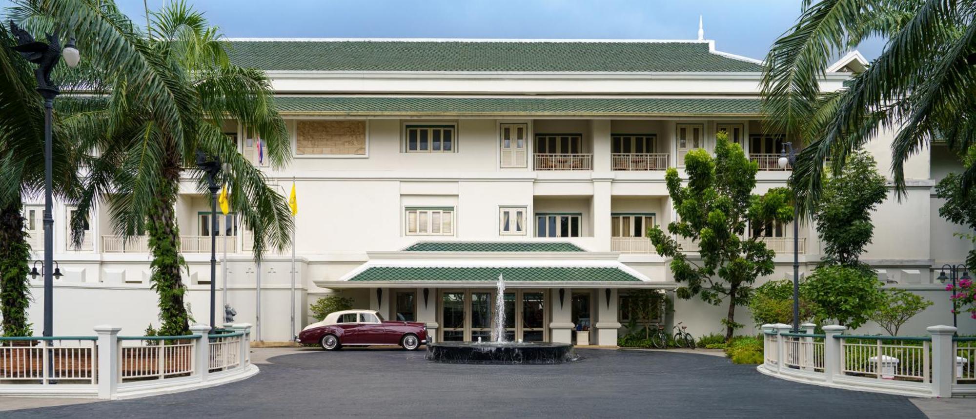 Kalanan Riverside Resort Nonthaburi Luaran gambar