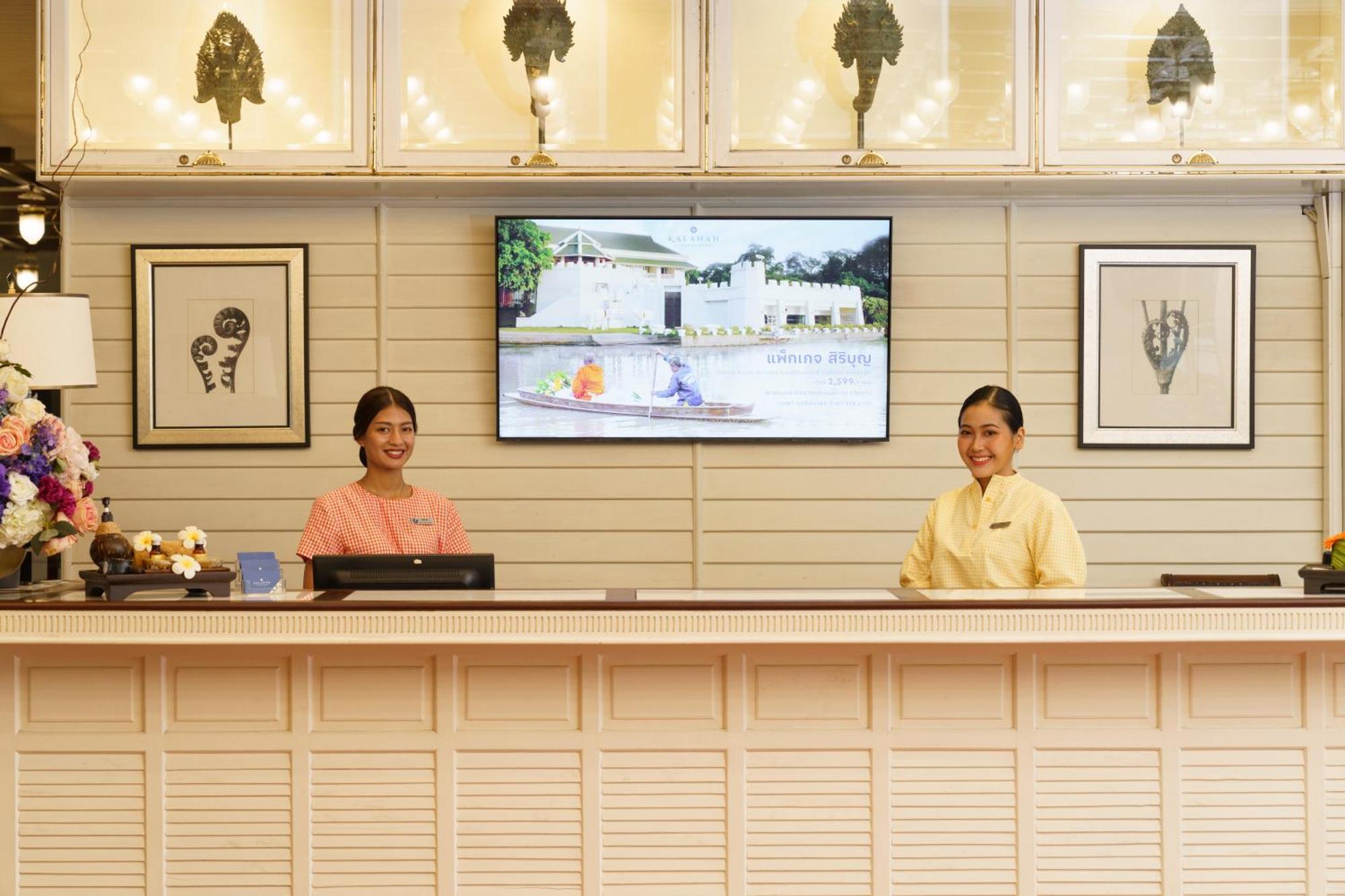 Kalanan Riverside Resort Nonthaburi Luaran gambar