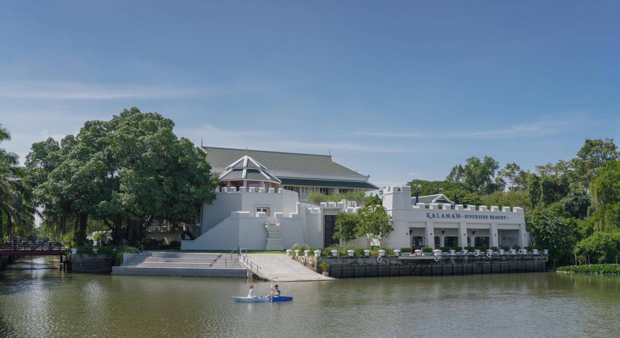 Kalanan Riverside Resort Nonthaburi Luaran gambar