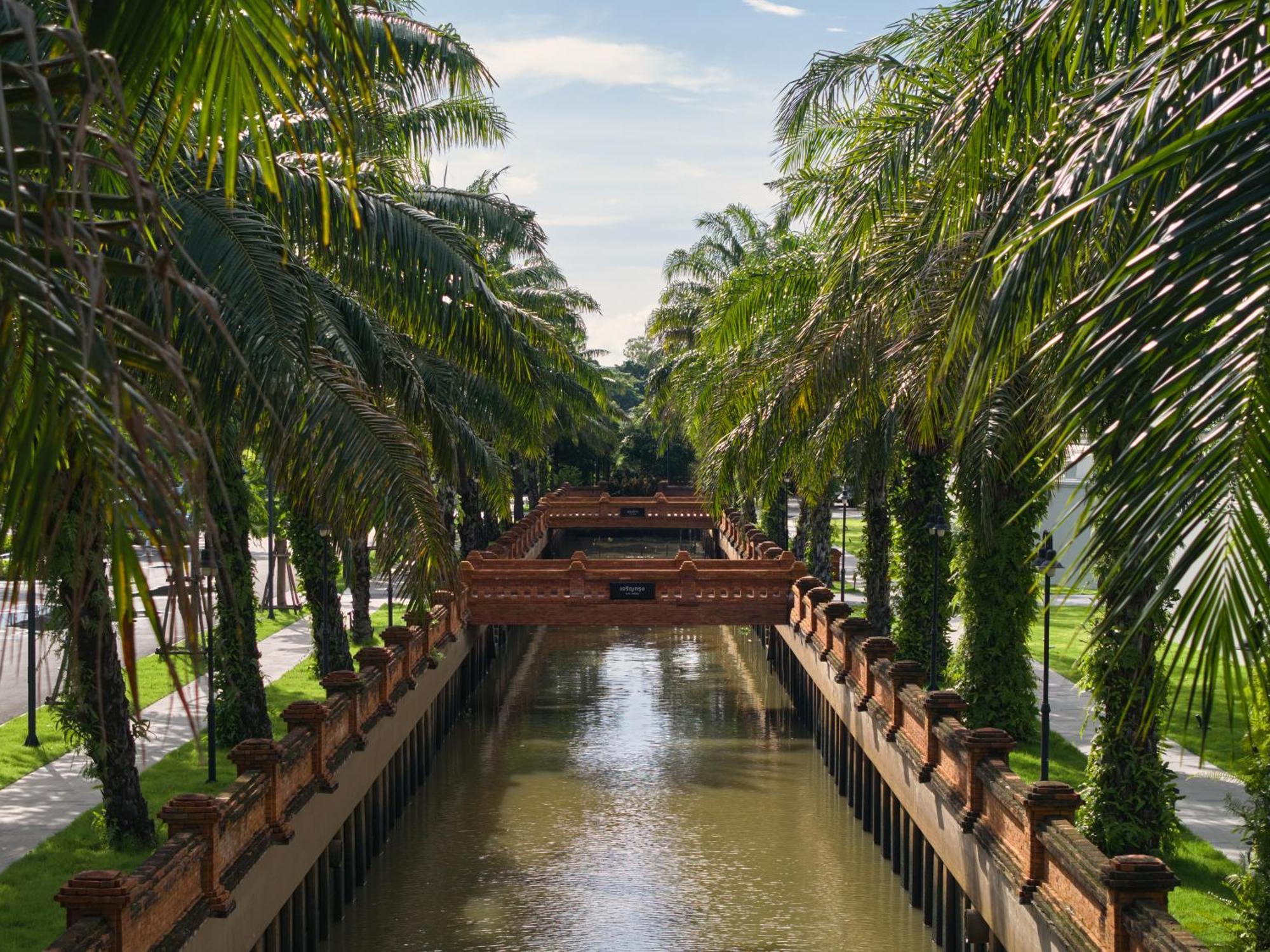 Kalanan Riverside Resort Nonthaburi Luaran gambar