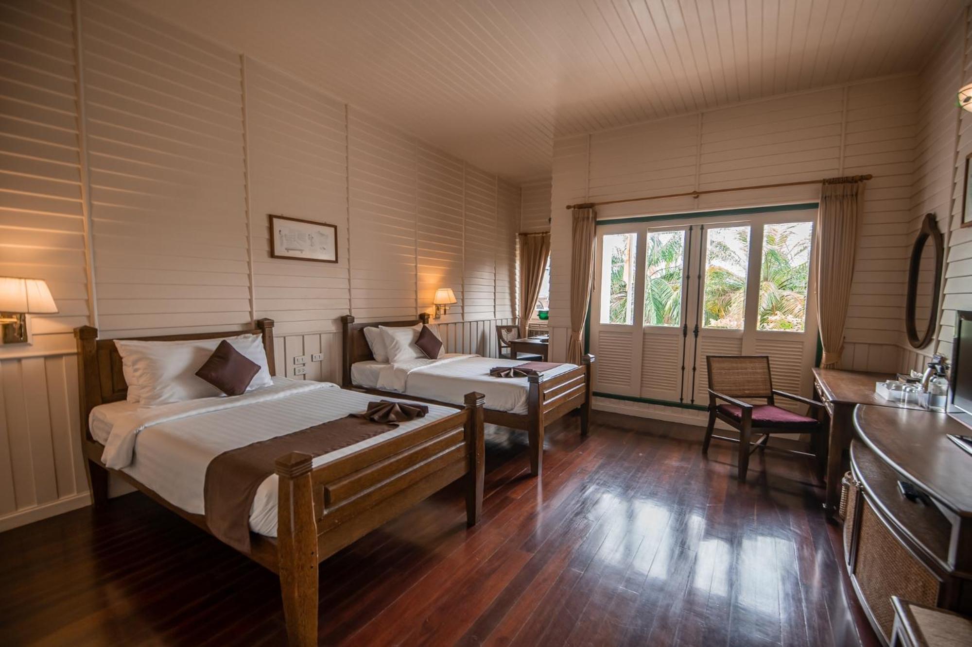 Kalanan Riverside Resort Nonthaburi Luaran gambar